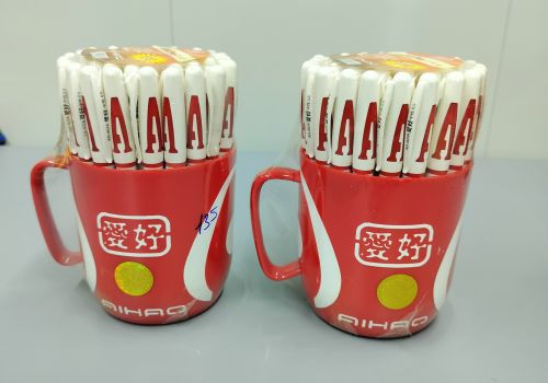 Bút chữ A đỏ Aihao AH-801A (hộp)