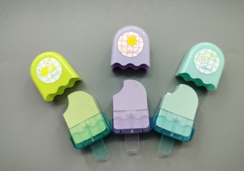 Tẩy màu hình kem deli 71122 (cái)